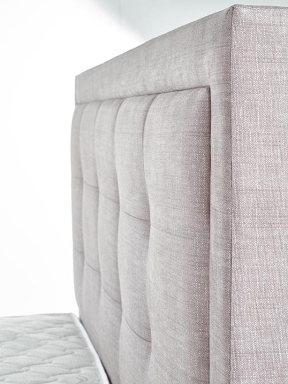 Łóżko Evora-pikowane-wezgłowie.jpg