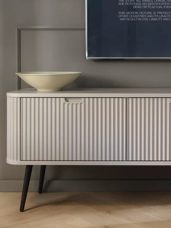 Zova kaszmir-szafka RTV-ryflowana.webp