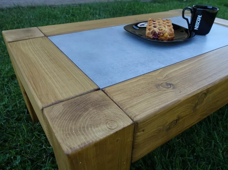 Stolik kawowy Muscat-dąb zloty satynowy.webp